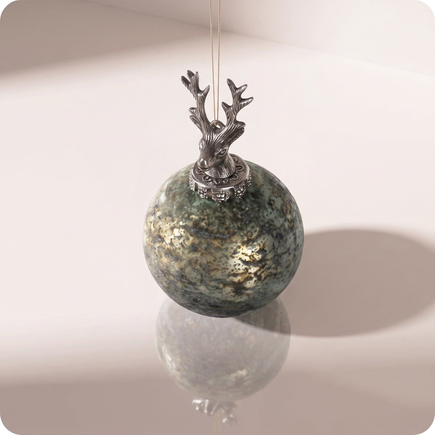 Esfera de vidrio tipo metal con cabeza de reno 11 y 13 cm