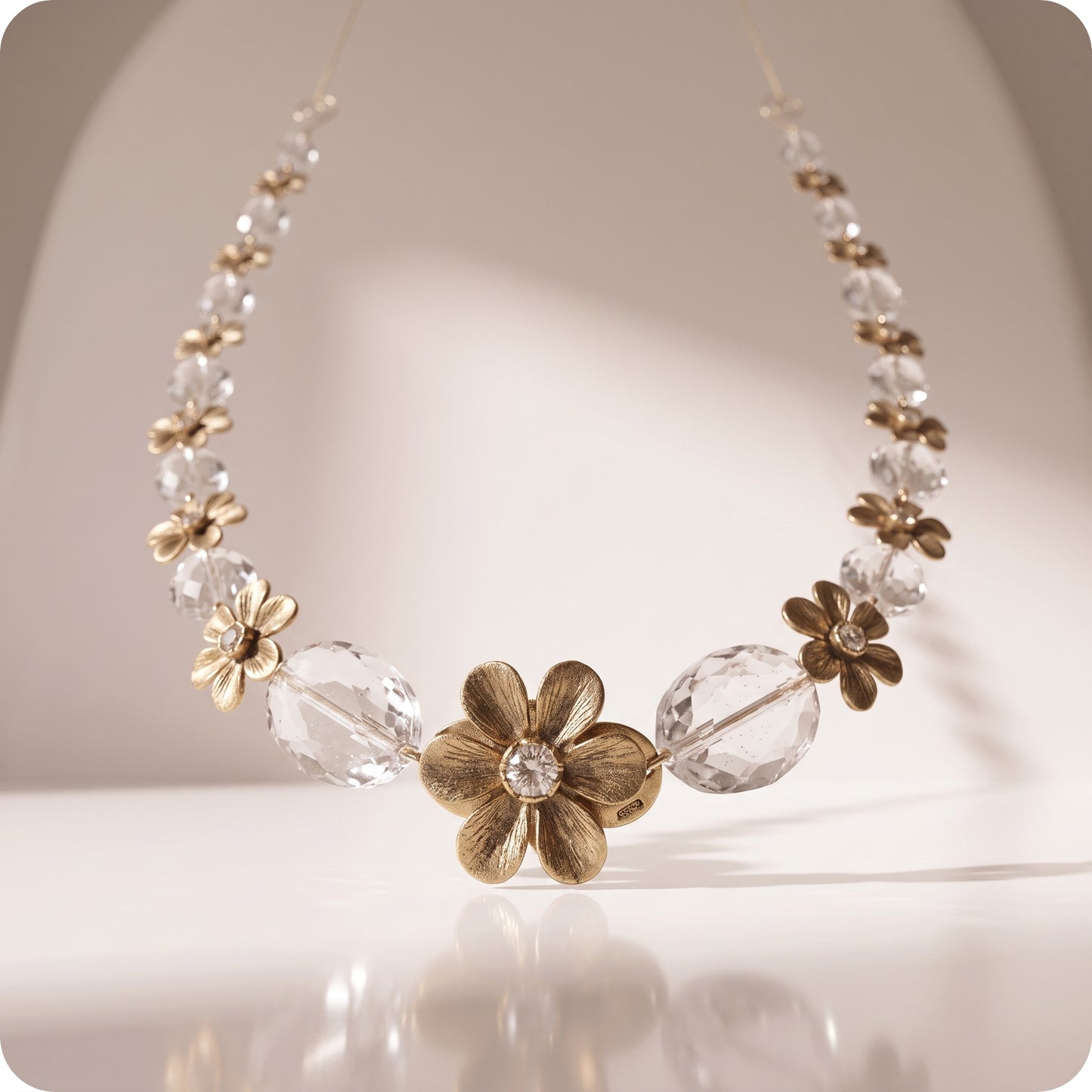 Guirnalda floral ovalada estilo vintage