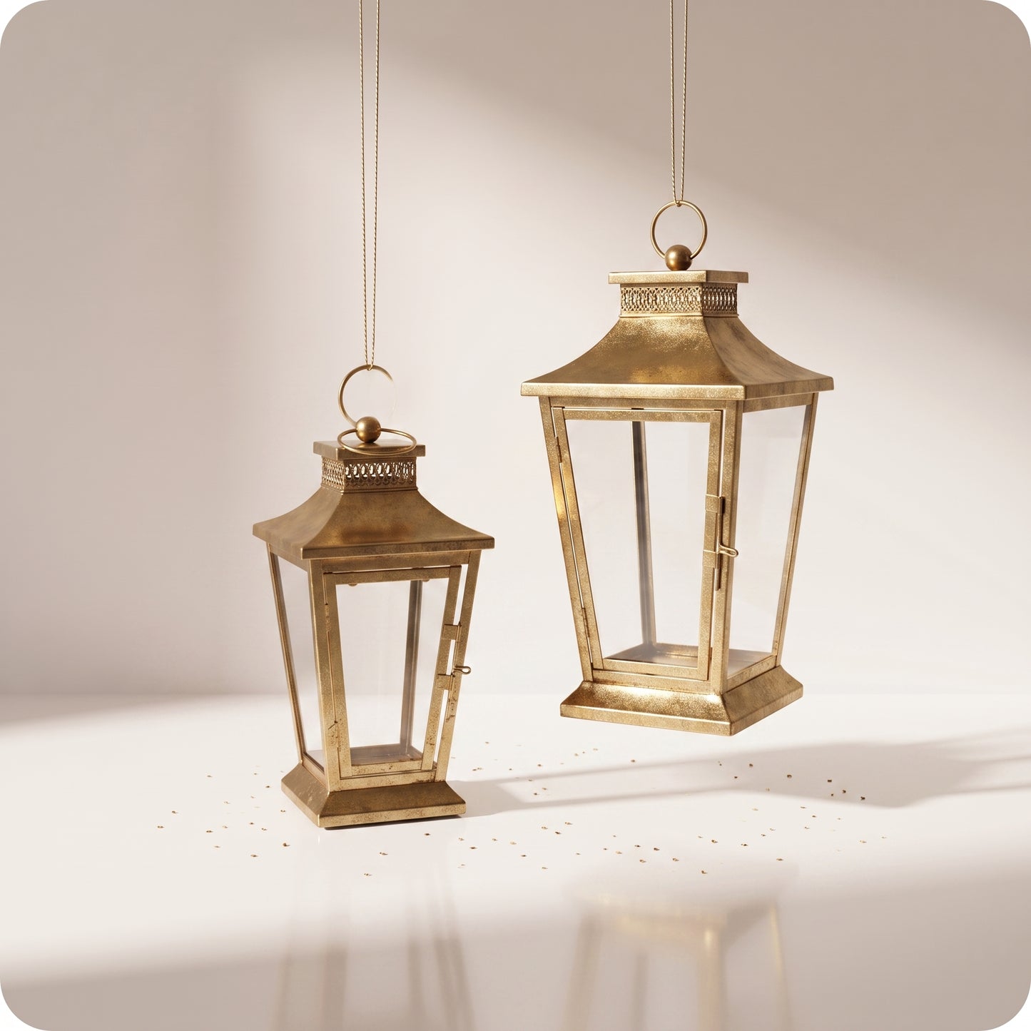Candelabros rectangulares con cristal dorados