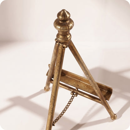 Caballete dorado antiguo pequeño