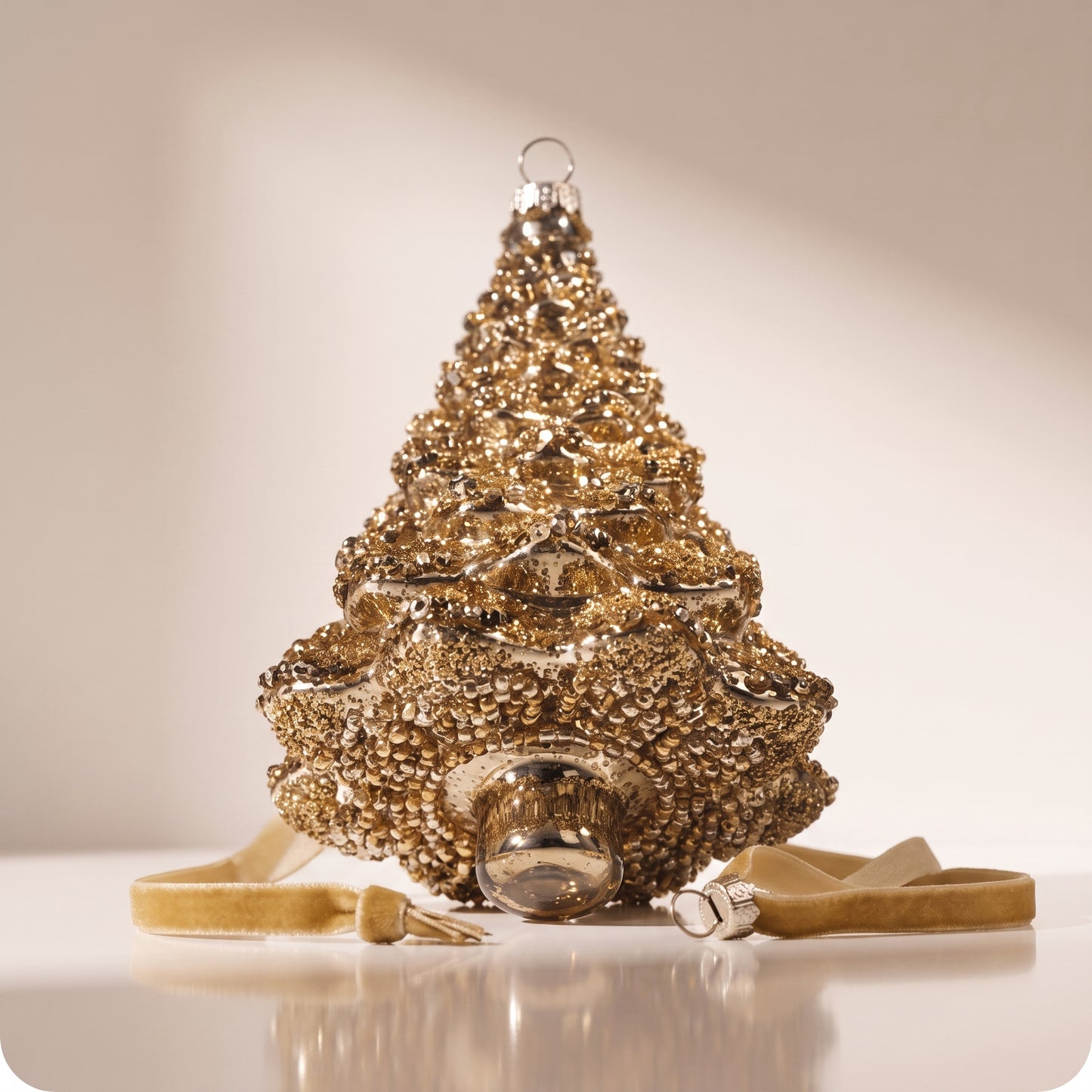 Esfera de árbol dorado con brillos de crital 18 cm
