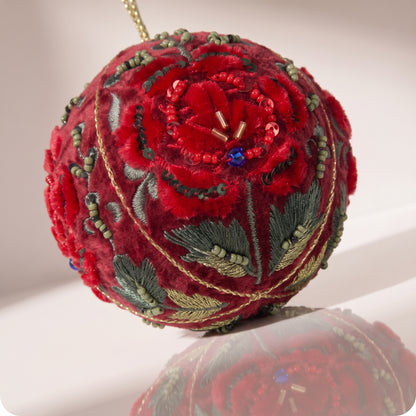 Esfera de terciopelo con bordado de rosas 10 cm