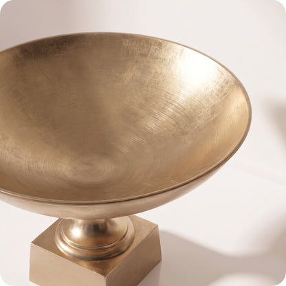Metal bowl con base cuadrada dorado