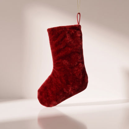 Bota de terciopelo rojo con bordado de árbol verde