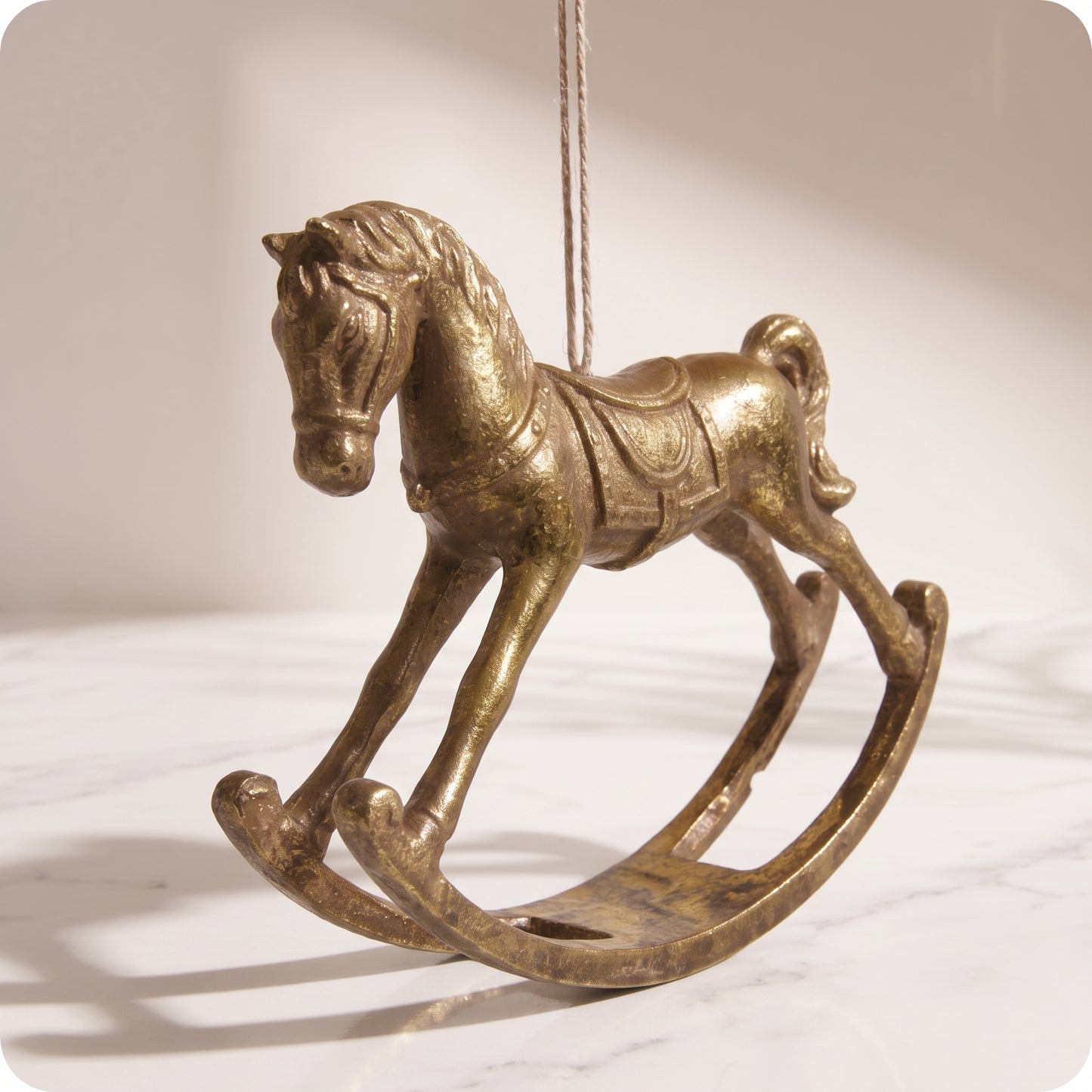 Esfera de caballo mecedor dorado 12 cm