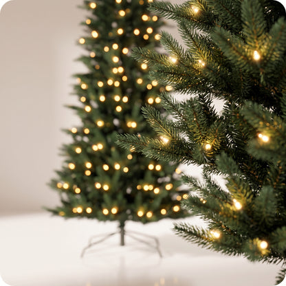Árbol verde virginia lapiz con luz led calida