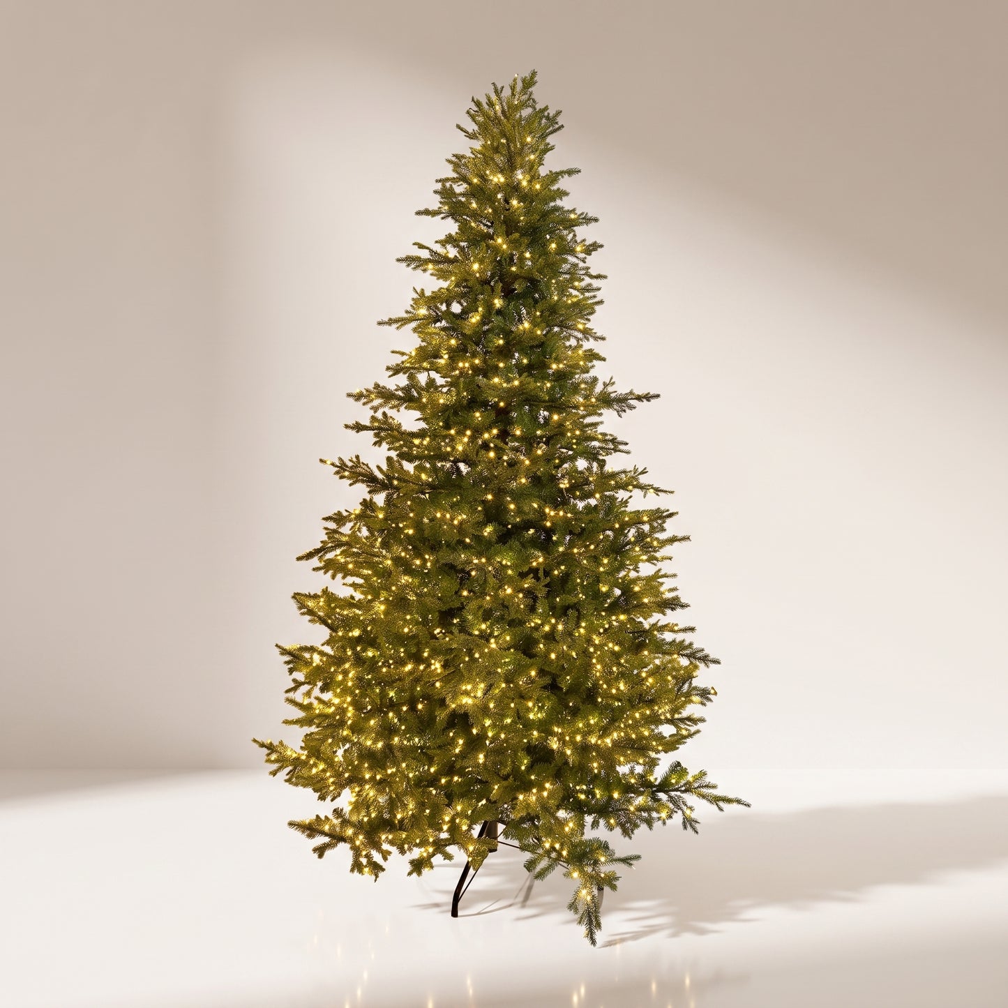 Árbol fir premium verde con 2400 luces calidas