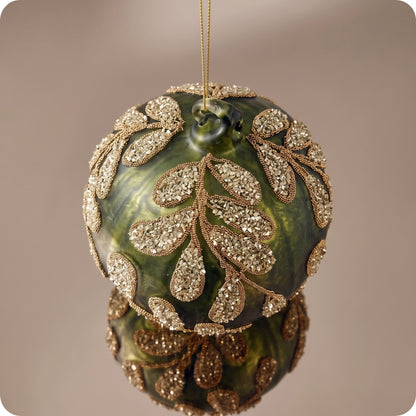 Esfera de vidrio verde mate con brillos en forma de hoja 10 y 8 cm