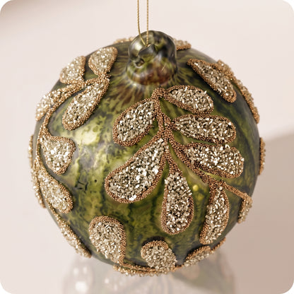 Esfera de vidrio verde mate con brillos en forma de hoja 10 y 8 cm