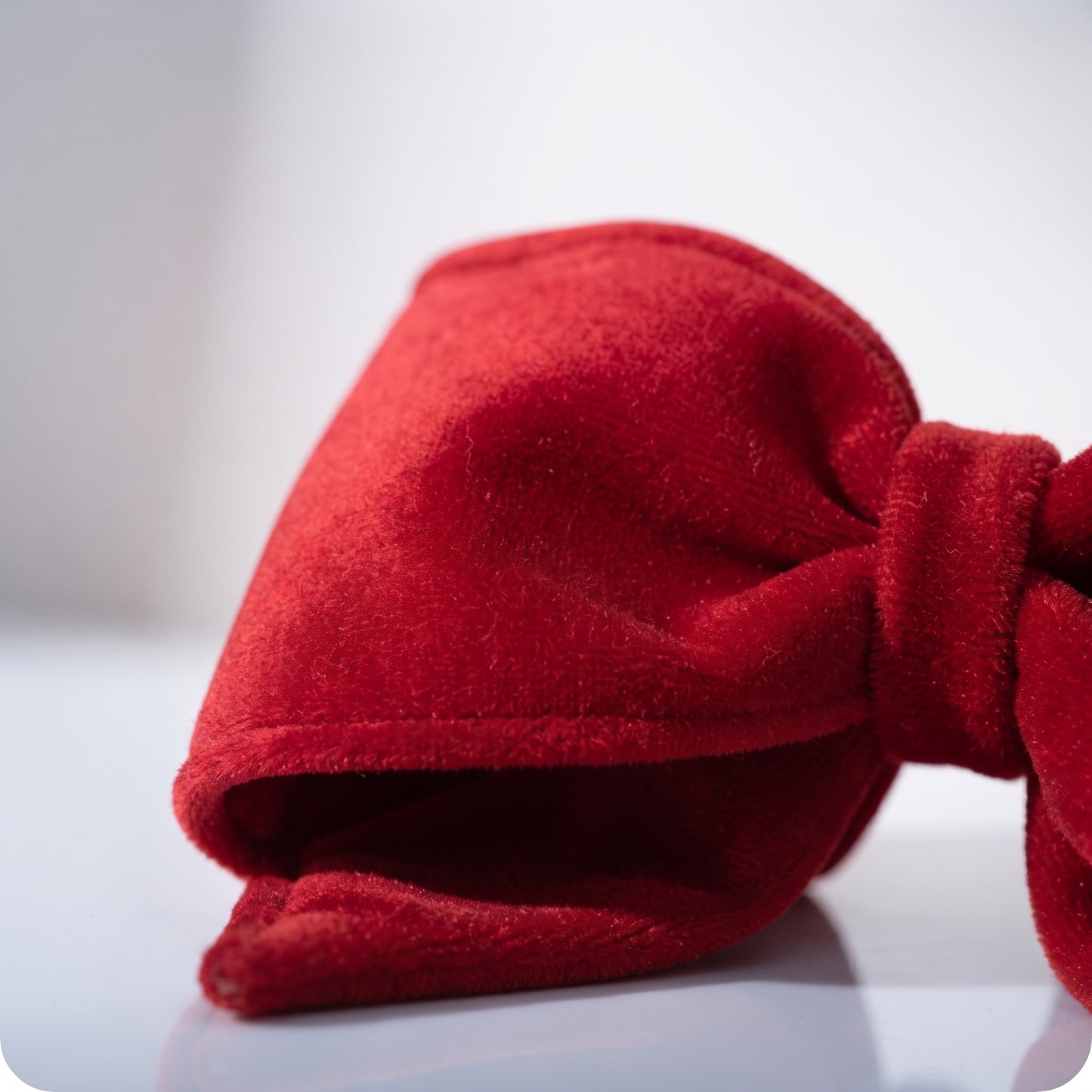 Moño mini elegante de terciopelo rojo navidad