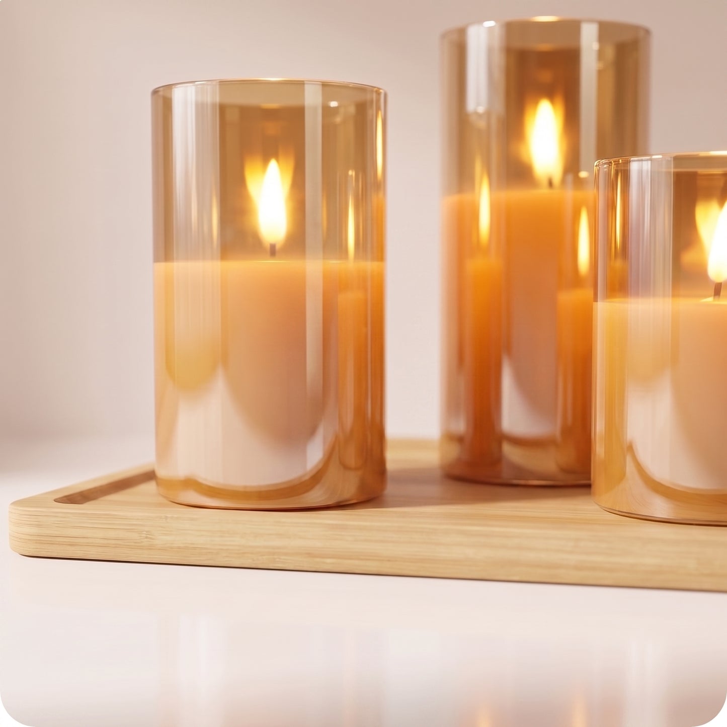 Lámparas con vela decorativas en vidrio dorado