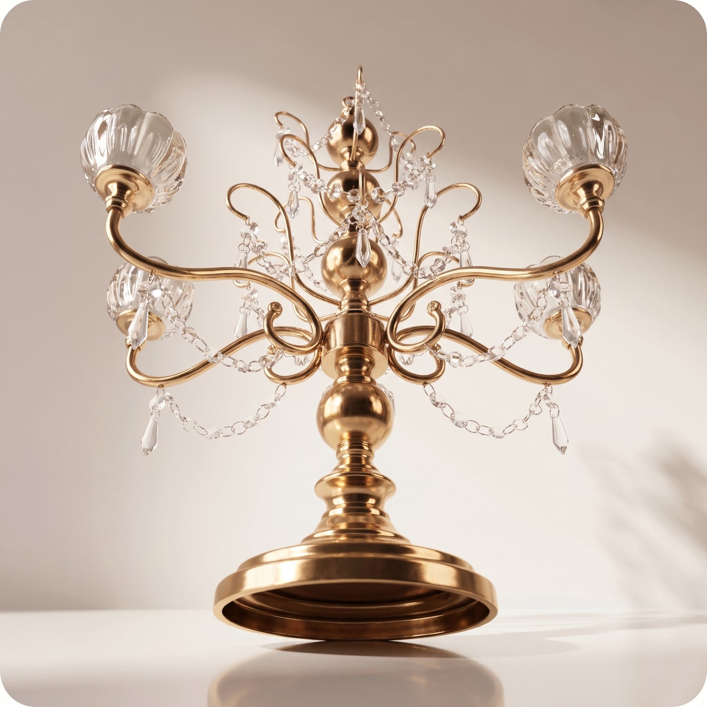 Candelabro chapado en níquel con cristal dorado largo