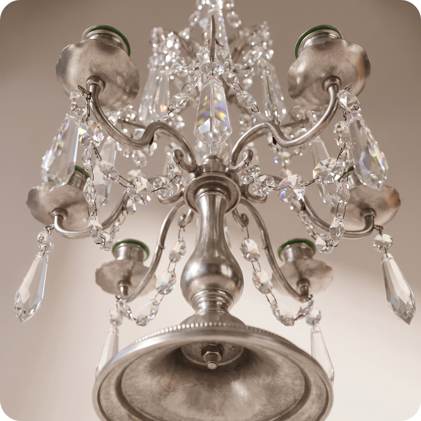 Candelabro chapado en níquel con cristal pico plateado