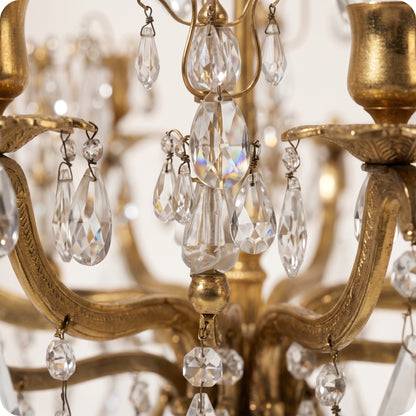 Candelabro chapado en níquel con cristales grandes y porta velas dorado