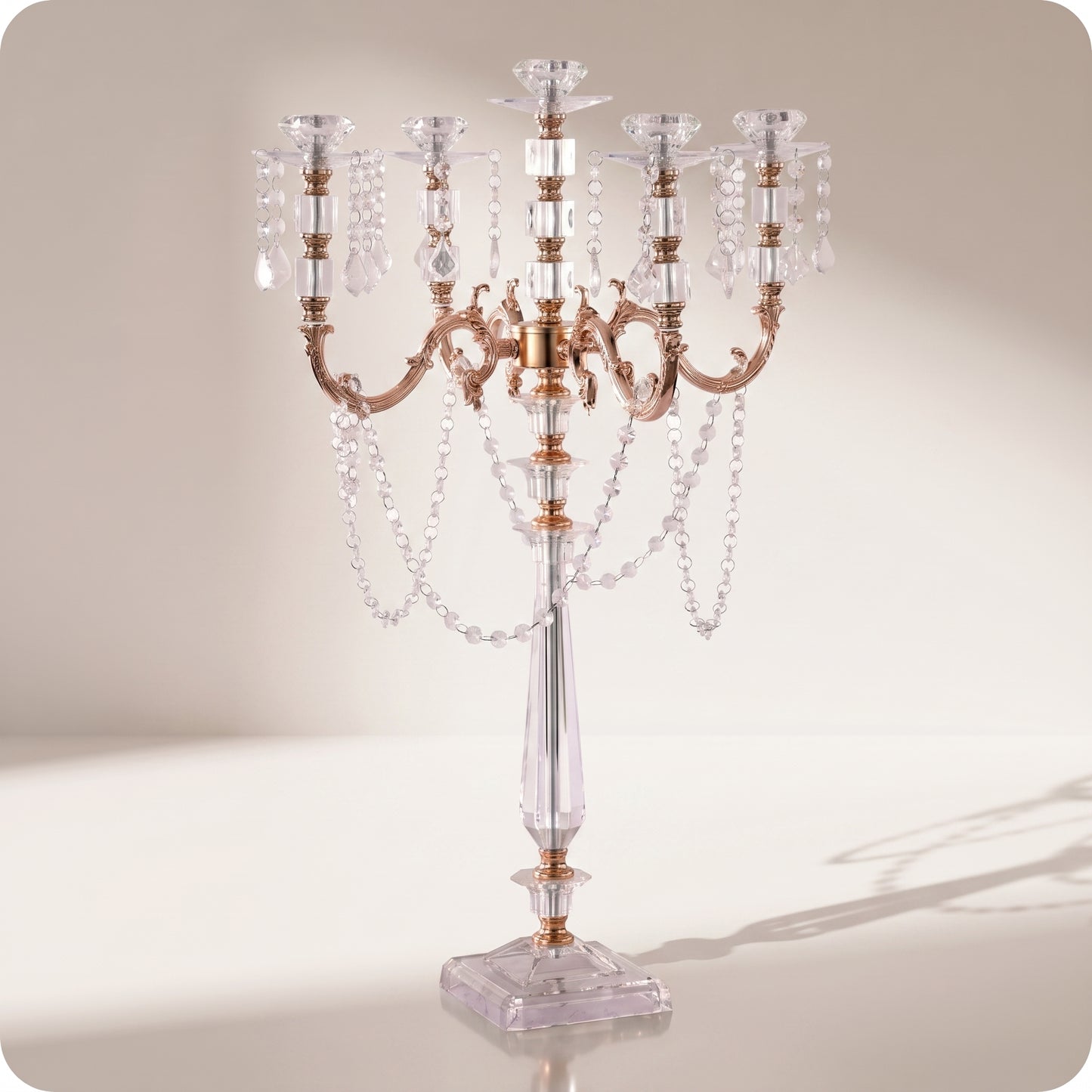 Candelabro chapado en níquel de cristal y porta velas altas dorado