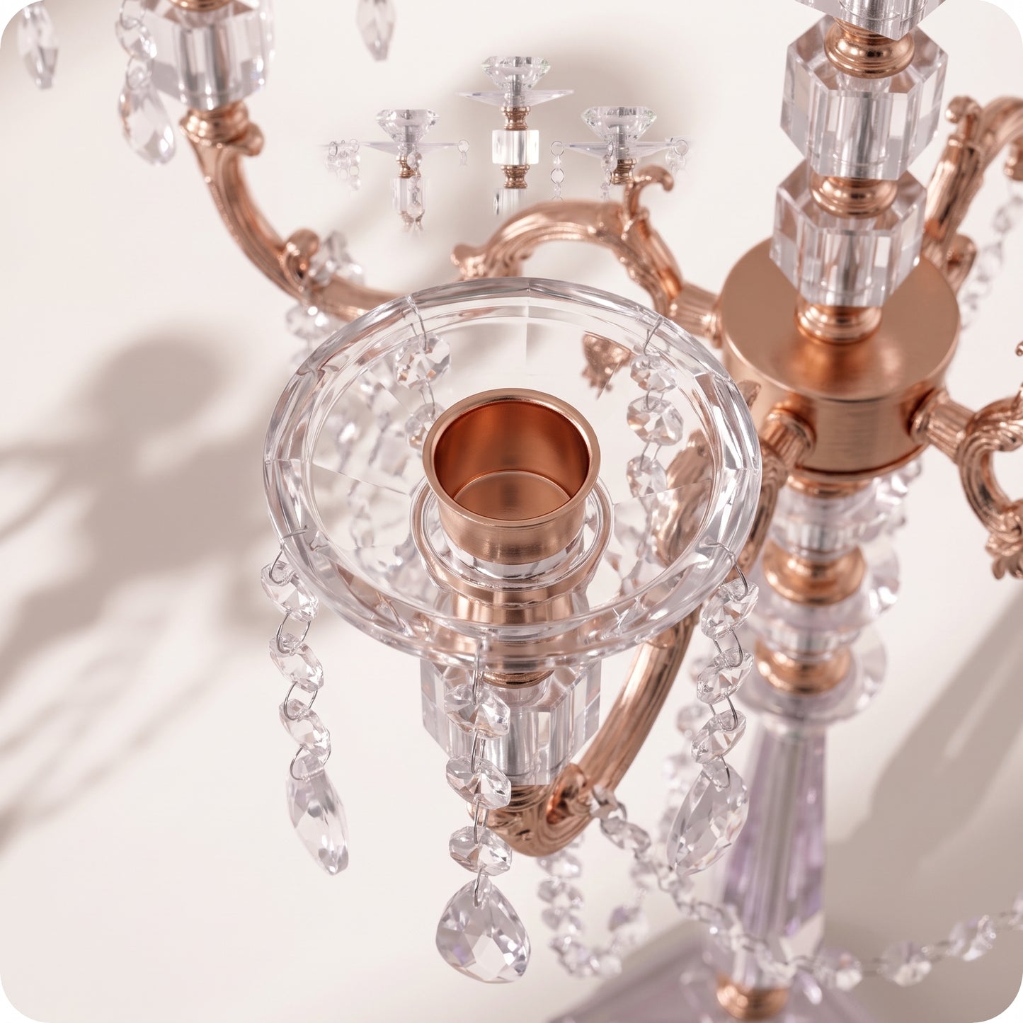 Candelabro chapado en níquel de cristal y porta velas altas dorado