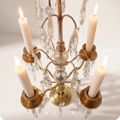 Candelabro chapado en níquel conc ristal y porta velas bajas dorado