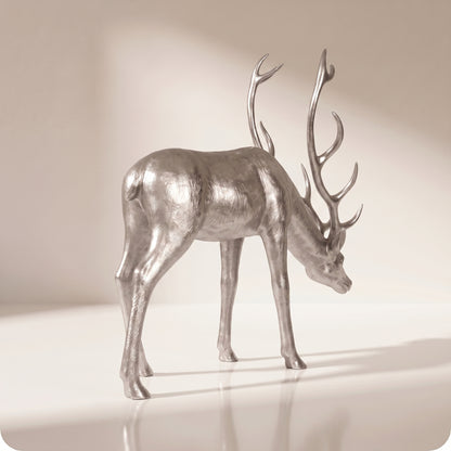 Reno decorativo dorado de resina plateado agachado