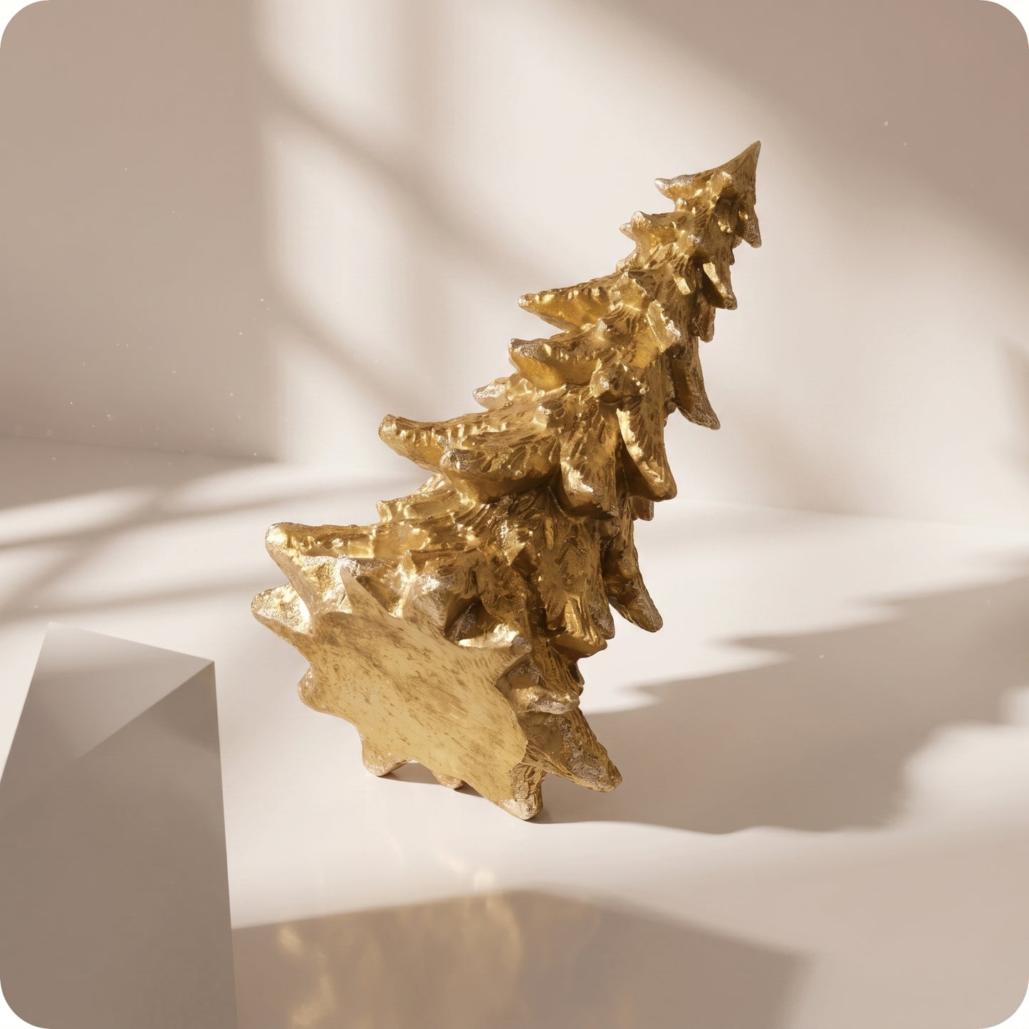 Árbol de resina pino dorado g