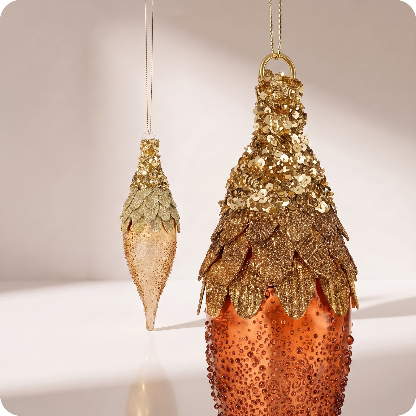 Esferas tirra y sequin de vidrio 23 cm