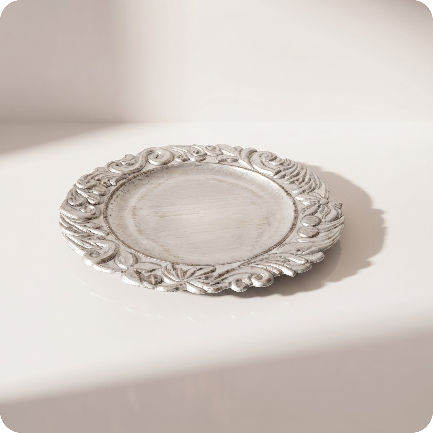 Plato decorativo de plastico duro plateado