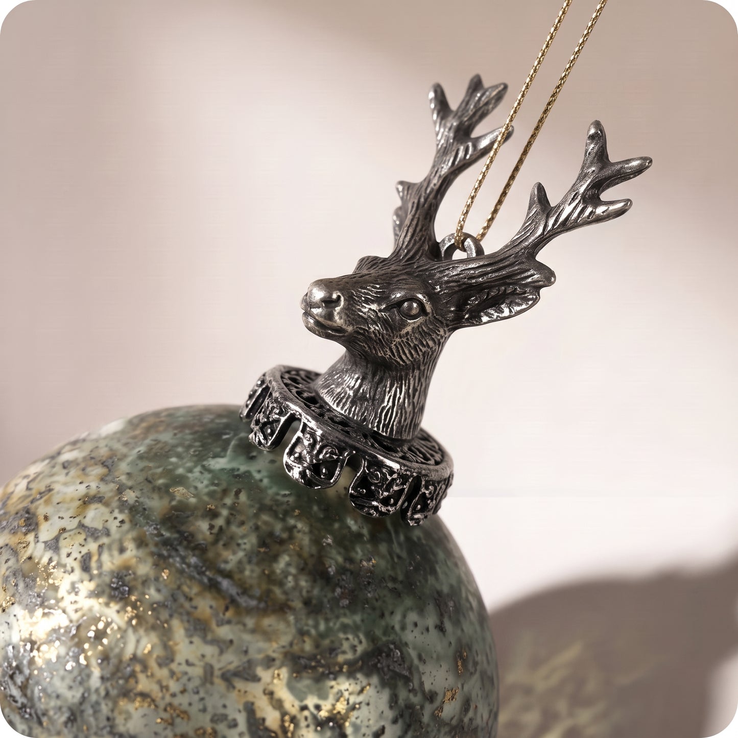 Esfera de vidrio tipo metal con cabeza de reno 11 y 13 cm