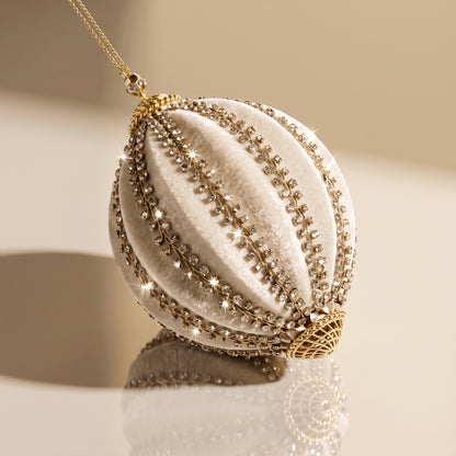 Encaje diamante terciopelo marfil oro